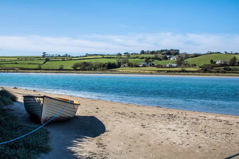 Weather warning in effect as temperatures set to hit 28 degrees Weather warning in effect as temperatures set to hit 28 degrees