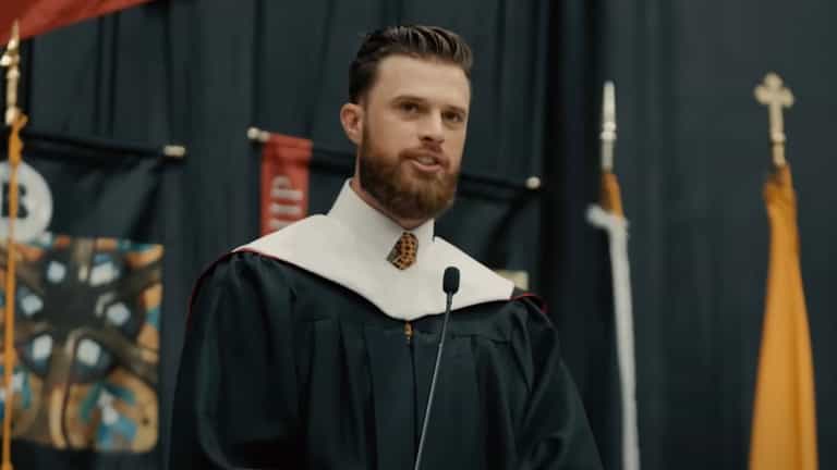 NFL player faces scrutiny for misogynistic graduation speech