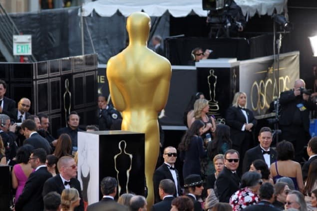 New Couple Alert! Sparks Fly Between Award Nominees New Couple Alert! Sparks Fly Between Award Nominees
