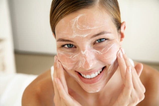 “Knowledge Is Beautiful” – Perfect Skincare This Summer From Irish Brand SKINICIAN “Knowledge Is Beautiful” – Perfect Skincare This Summer From Irish Brand SKINICIAN