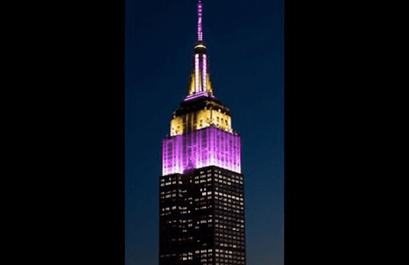 The Empire State Building in New York was lit purple and gold last night to honour Kobe Bryant The Empire State Building in New York was lit purple and gold last night to honour Kobe Bryant