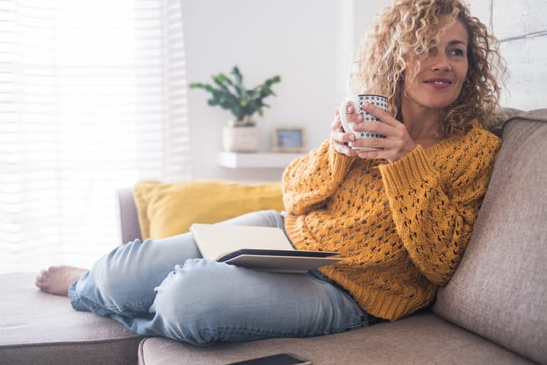 Bumble is giving its employees an extra week off to de-stress Bumble is giving its employees an extra week off to de-stress