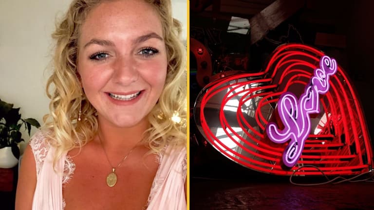 Journalist has sex live on radio during swingers club feature Journalist has sex live on radio during swingers club feature