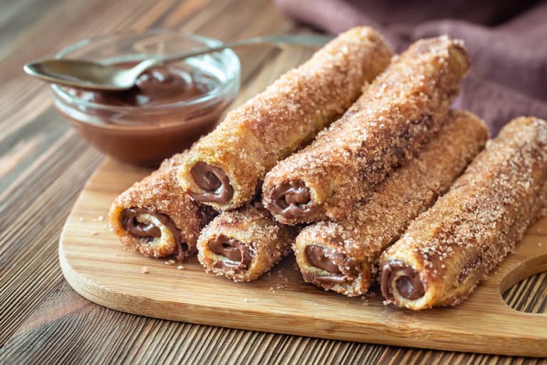 These Nutella Cinnamon rolls look seriously delicious These Nutella Cinnamon rolls look seriously delicious