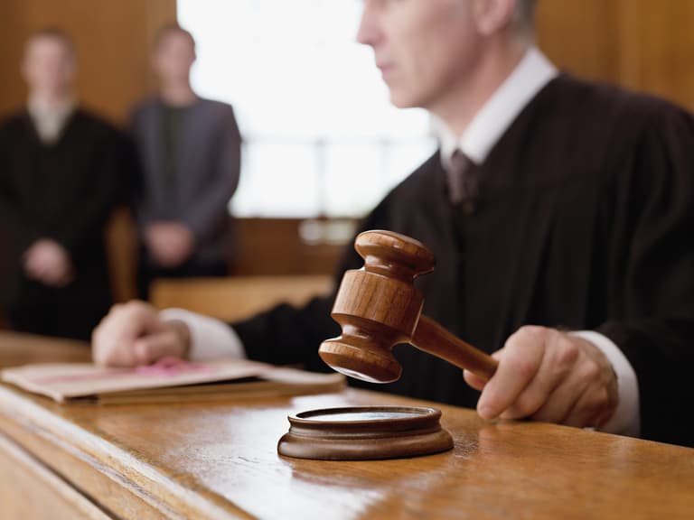 ‘Upskirting’ and ‘downblousing’ set to become criminalised in Northern Ireland ‘Upskirting’ and ‘downblousing’ set to become criminalised in Northern Ireland