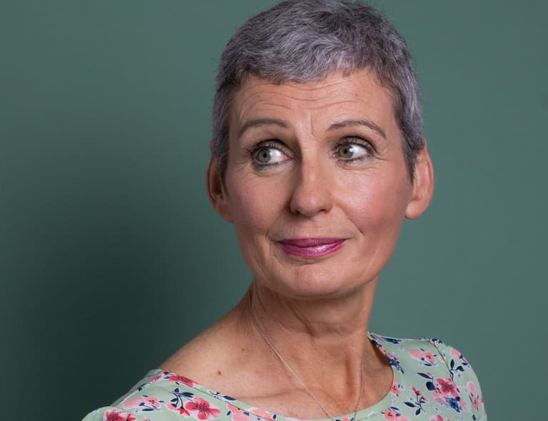 Breast cancer survivor Tracy Bennett wants to raise awareness for “sneaky” type of cancer Breast cancer survivor Tracy Bennett wants to raise awareness for “sneaky” type of cancer