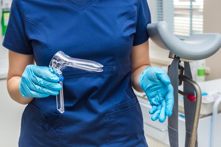 Doctors urge women who missed cervical screening appointments to book them ASAP Doctors urge women who missed cervical screening appointments to book them ASAP