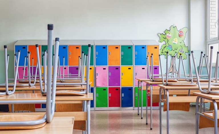 Calls for schools to close early in Seanad as Covid “running riot” Calls for schools to close early in Seanad as Covid “running riot”