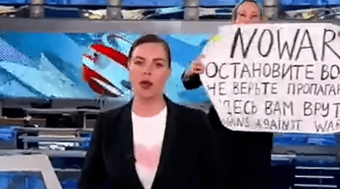 Russian journalist who protested against the war on live TV arrested Russian journalist who protested against the war on live TV arrested