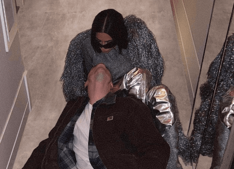 Kim Kardashian perpetuates another unattainable beauty standard as she photoshops carpet on floor Kim Kardashian perpetuates another unattainable beauty standard as she photoshops carpet on floor