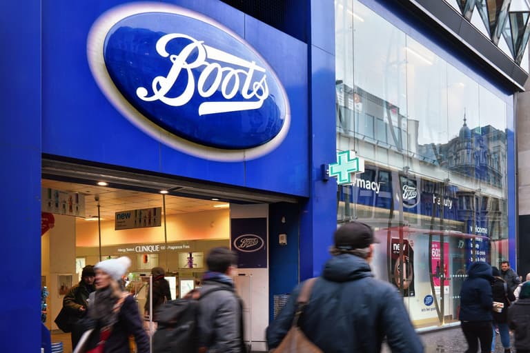 Boots to discontinue all make up wipes containing plastic Boots to discontinue all make up wipes containing plastic