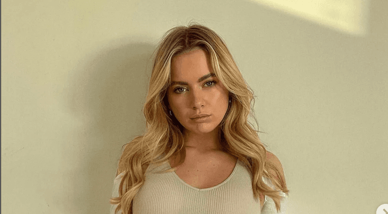 Love Island’s “first ever” deaf contestant set to join the villa Love Island’s “first ever” deaf contestant set to join the villa