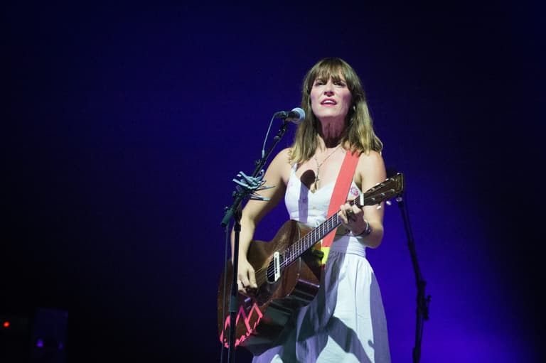 Feist donating merch sales from Arcade Fire show to Women’s Aid Feist donating merch sales from Arcade Fire show to Women’s Aid