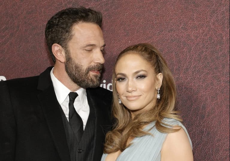 JLo and Ben Affleck get married…again JLo and Ben Affleck get married…again