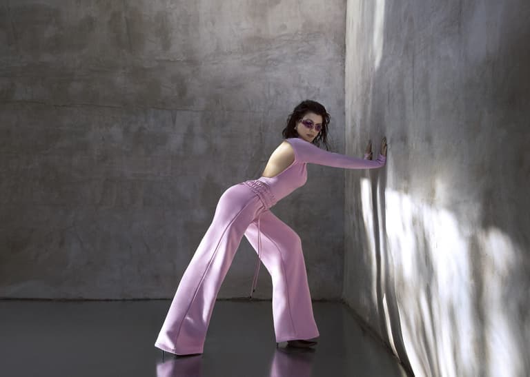 Kourtney Kardashian is the latest celeb ambassador for Boohoo Kourtney Kardashian is the latest celeb ambassador for Boohoo