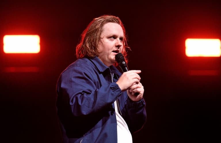 Lewis Capaldi explains why he’s been kicked off Tinder Lewis Capaldi explains why he’s been kicked off Tinder