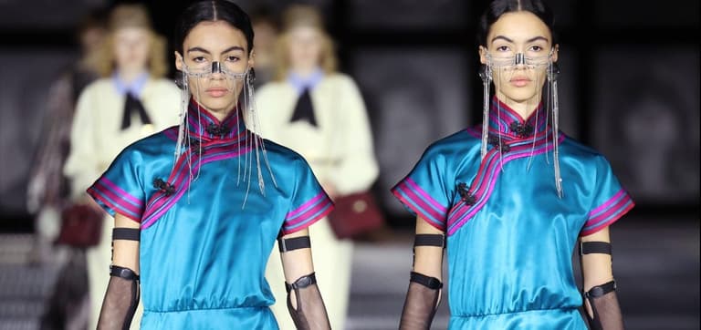 Irish twins featured by Gucci during Milan Fashion Week Irish twins featured by Gucci during Milan Fashion Week