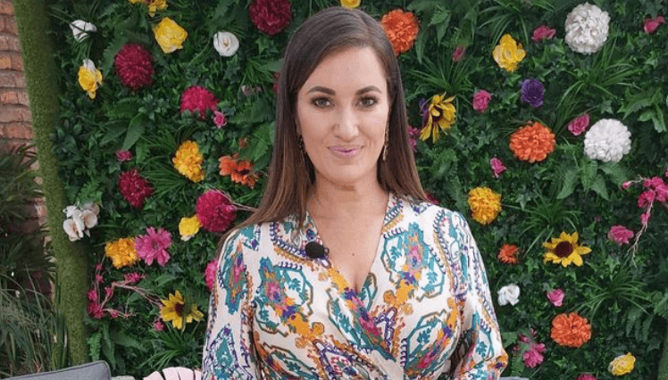 Elaine Crowley warned she could lose her career by opening up about mental health Elaine Crowley warned she could lose her career by opening up about mental health
