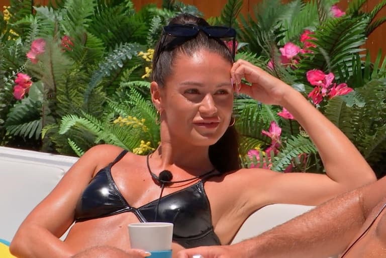 Love Island’s Tanyel and Olivia reignite feud outside of the villa Love Island’s Tanyel and Olivia reignite feud outside of the villa