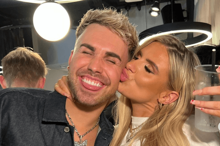 Gogglebox’s Joe Baggs explains his kiss with Chloe Burrows Gogglebox’s Joe Baggs explains his kiss with Chloe Burrows