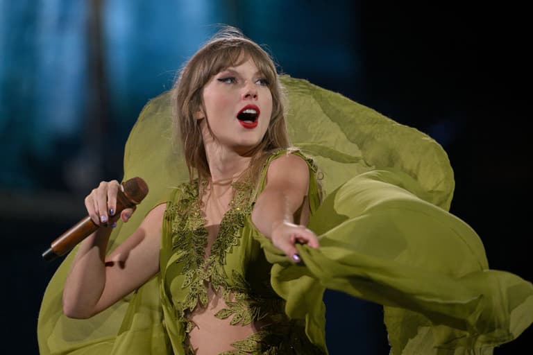 Taylor Swift becomes latest victim of worrying trend as fans throw objects at the star Taylor Swift becomes latest victim of worrying trend as fans throw objects at the star