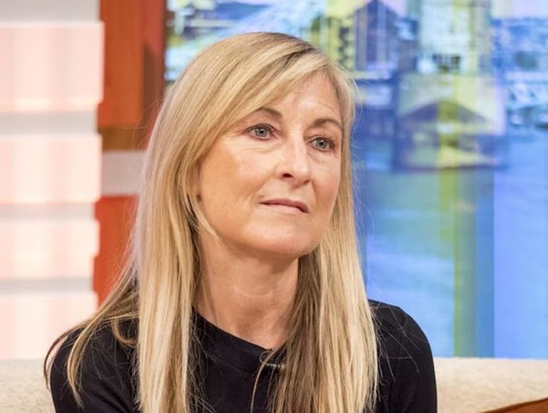 Fiona Phillips (62) heartbroken after being diagnosed with Alzheimer’s disease Fiona Phillips (62) heartbroken after being diagnosed with Alzheimer’s disease