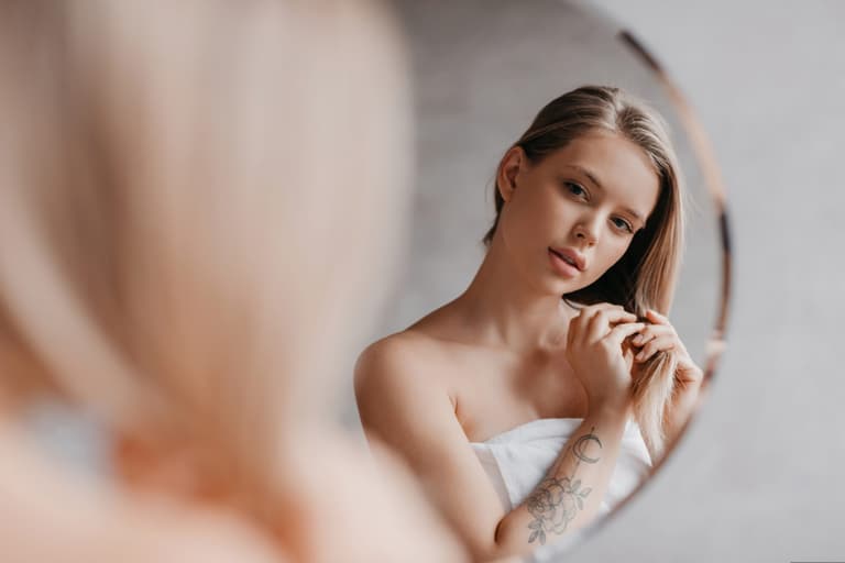 Professor claims people don’t actually know what they really look like Professor claims people don’t actually know what they really look like