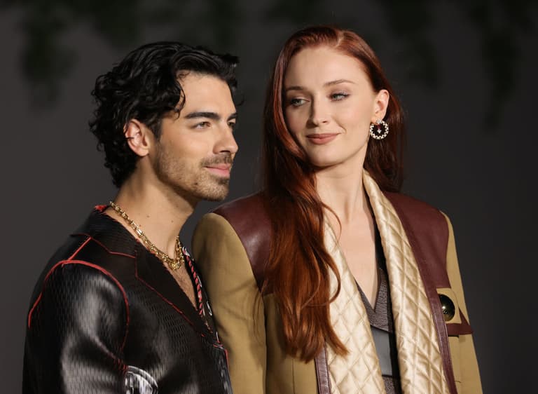 Sophie Turner seen at Jonas Brothers concert amid split rumours Sophie Turner seen at Jonas Brothers concert amid split rumours