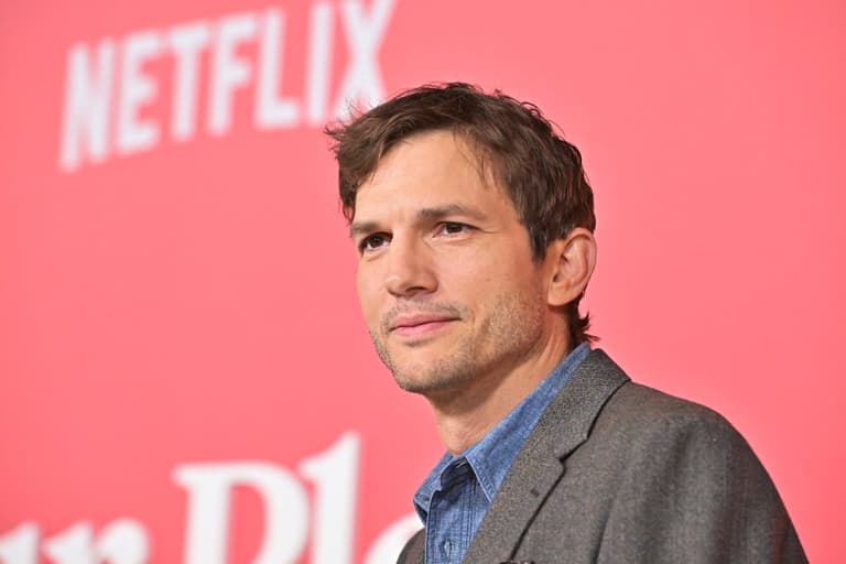 ‘Creepy’ clip of Ashton Kutcher talking about Hilary Duff resurfaces ‘Creepy’ clip of Ashton Kutcher talking about Hilary Duff resurfaces