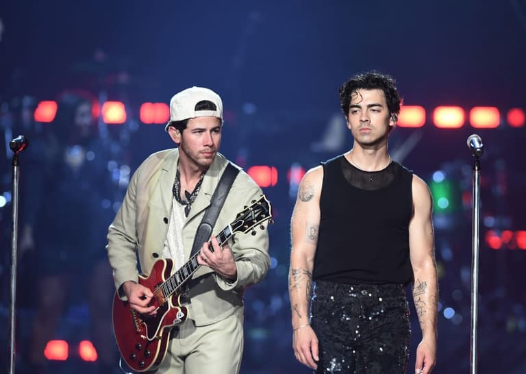 Joe Jonas addresses divorce from Sophie Turner at Jonas Brothers concert Joe Jonas addresses divorce from Sophie Turner at Jonas Brothers concert
