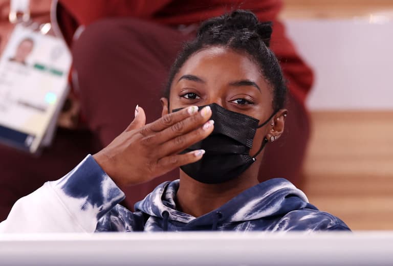 Simone Biles thanks fans for “outpouring of love and support” following withdrawal Simone Biles thanks fans for “outpouring of love and support” following withdrawal