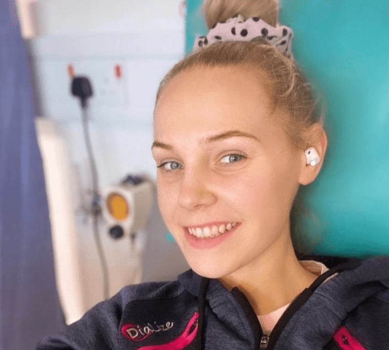 Lynsey Bennett’s doctors “gobsmacked” by her progress after treatment in Mexico Lynsey Bennett’s doctors “gobsmacked” by her progress after treatment in Mexico