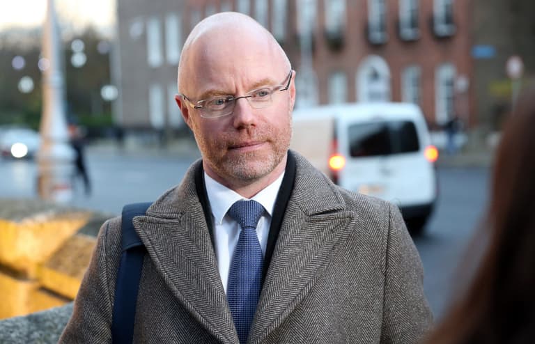 Stephen Donnelly defends new travel restrictions, calls Ryanair’s comments “odd” Stephen Donnelly defends new travel restrictions, calls Ryanair’s comments “odd”