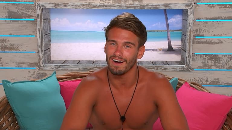 Jacques O’Neill issues apology after facing backlash for online behaviour Jacques O’Neill issues apology after facing backlash for online behaviour
