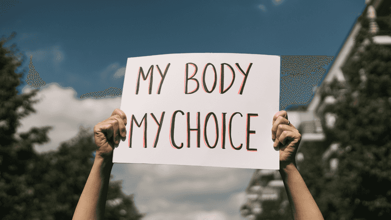 ‘Treated like criminals’ — Calls for urgent reform of abortion services in Ireland ‘Treated like criminals’ — Calls for urgent reform of abortion services in Ireland