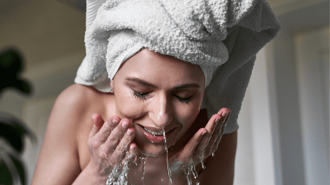 Is hot or cold water better for washing your face?