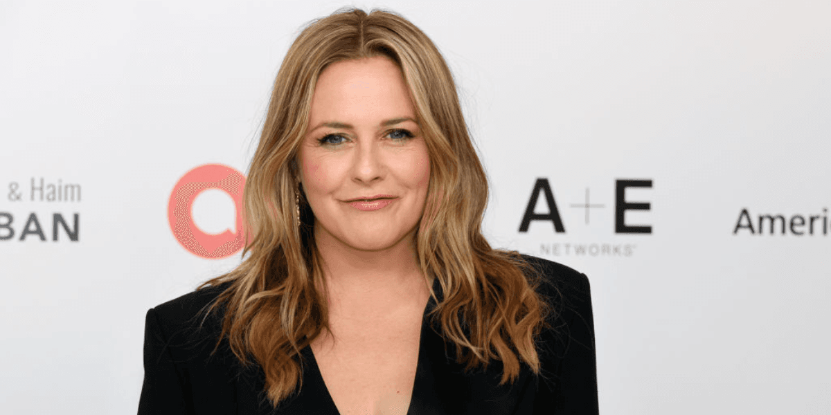 Alicia Silverstone arrives in Dublin to shoot new Irish Blood series
