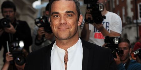 “I’ll get Beardy and fat Again!” Robbie Williams REALLY Wants You to buy his new Single…