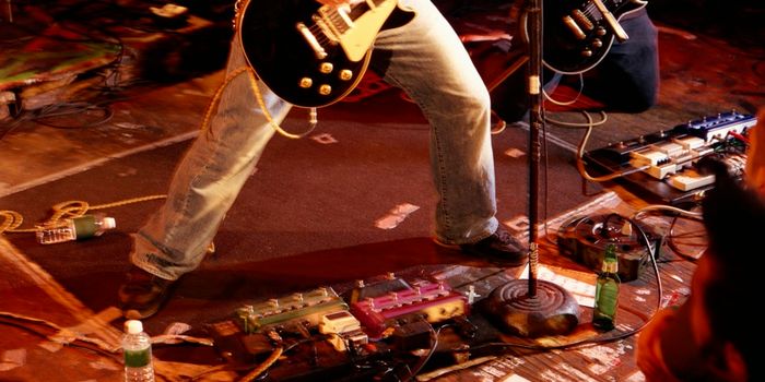 Swoon! Five Of The Hottest Band Front-Men