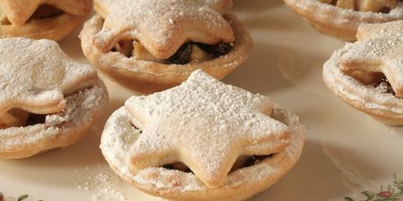 Have You Always Wanted To See What The World’s Most Expensive Mince Pie Would Look Like? It’s Time To Indulge…
