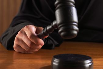 Student Sues Uni and Professor For C-plus Grade