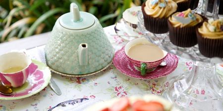 Pop The Kettle On! The Health Benefits Of Tea