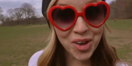 VIDEO: “I’ve Got Wrinkles And Acne At The Same Time”: “32”, Taylor Swift “22” Parody
