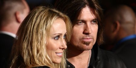 Singer’s Wife Files For Divorce After 19 Years of Marriage
