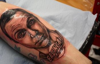PHOTO: We’ve Found The Biggest Fan Of The Big Bang Theory Ever