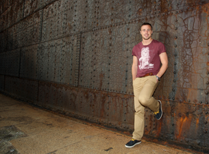 Tommy Bowe Backs Mayo – Rugby Legend Lends His Fashion Expertise to the Men in Green and Red