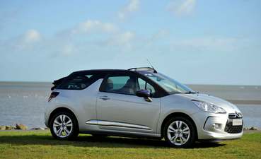 REVIEW: Her.ie Road Tests The New Citroën DS3 Cabrio