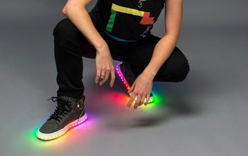 How To: Make Your Own LED Shoes That Light Up When You Walk