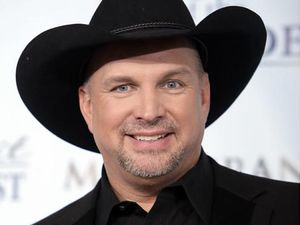 CONFIRMED: Garth Brook’s 2014 World Tour Is A Real Thing