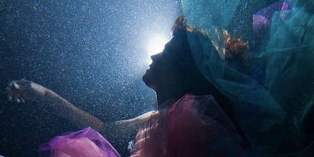 Therapeutic: Cancer Survivors “Rediscover Their Beauty” In Captivating Underwater Images
